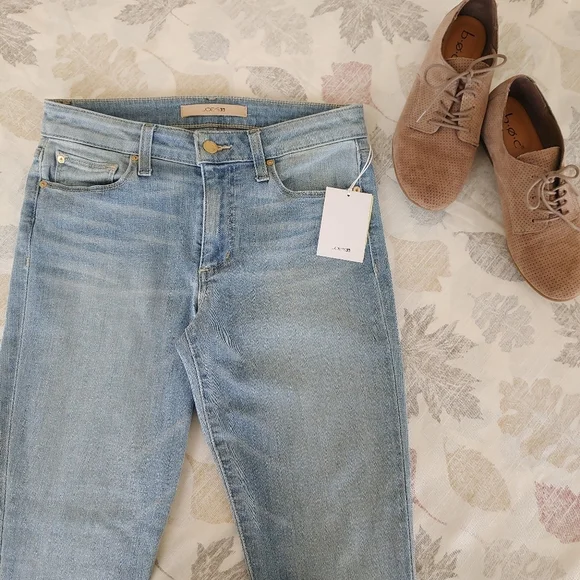 Joe's New Jeans - Picture 3 of 5